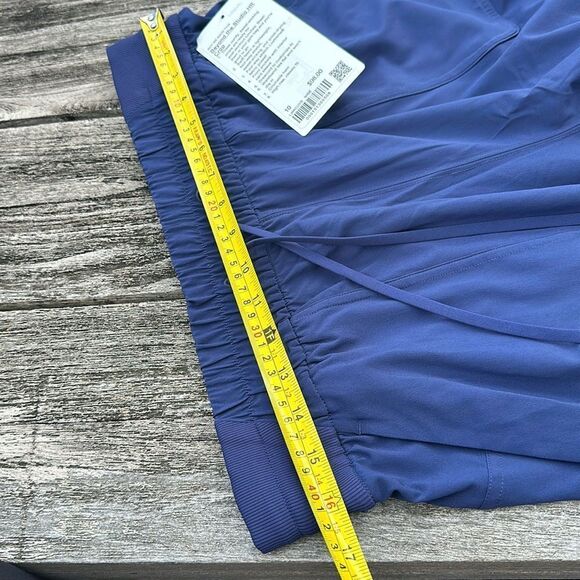 Lululemon Beyond the Studio Crop size 10 Night Sea NWT 🌊 25”‎ golf blue - Picture 3 of 6